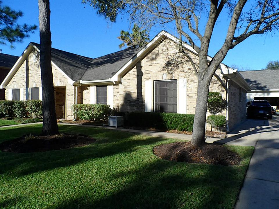 1st image of 1403 Long View Dr