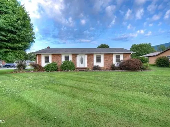 129 Camelot Ct, Elizabethton, TN 37643