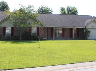 16 Woody Ct, Hinesville, GA 31313