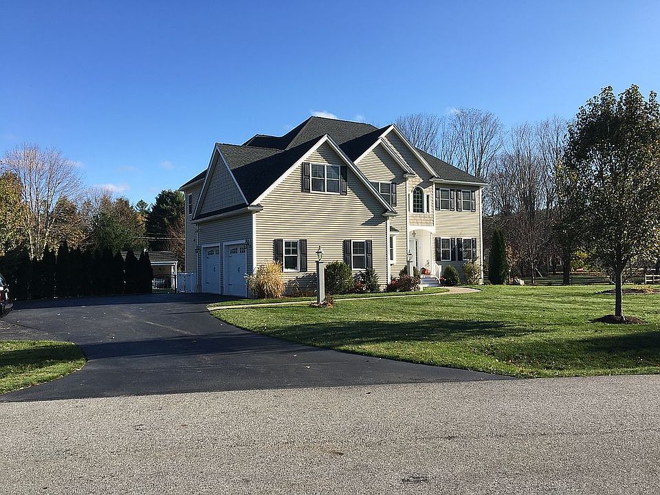 1st image of 5 Cranberry Dr