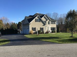 5 Cranberry Dr, Westford, MA 01886