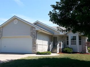 2904 Wildwood Way, Newton, KS 67117