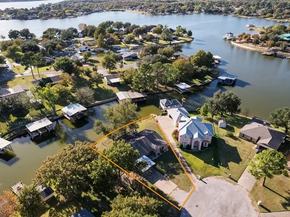 4109 Newport Bay Ct, Granbury, TX 76049