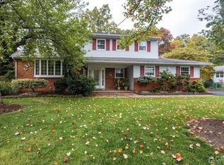 33 Ventnor Dr, Edison, NJ