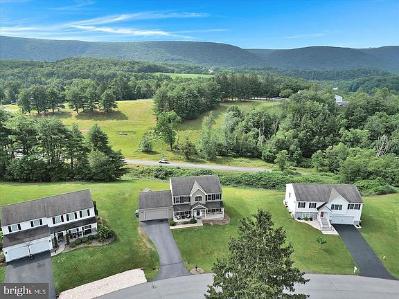 3rd image of 7 Scenic Ave