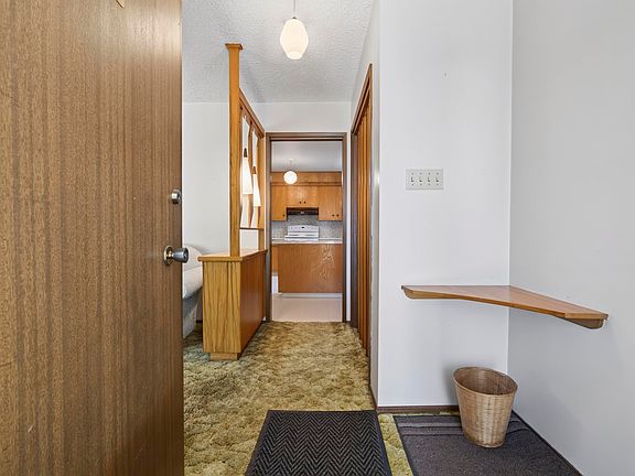 5th image of 9821 83rd Ave NW