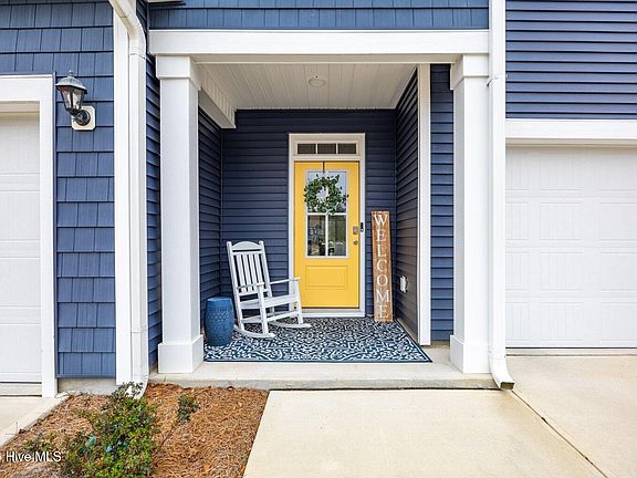 2nd image of 3659 Roseblossom Drive