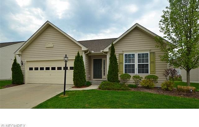 1st image of 590 Shallow Creek Cir