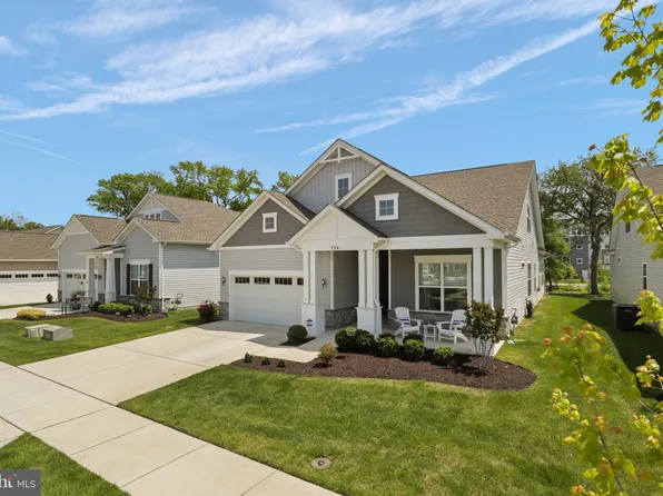 124 Saltworks Dr, Chester, MD 21619