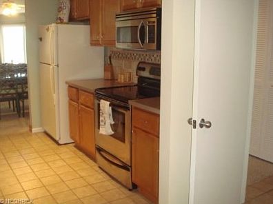 4th image of 88 Marina Point Dr