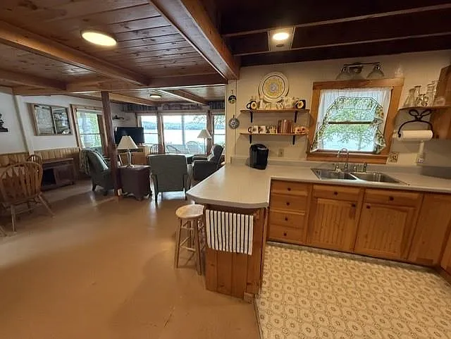 9 Lakeside Rd — Photo 6