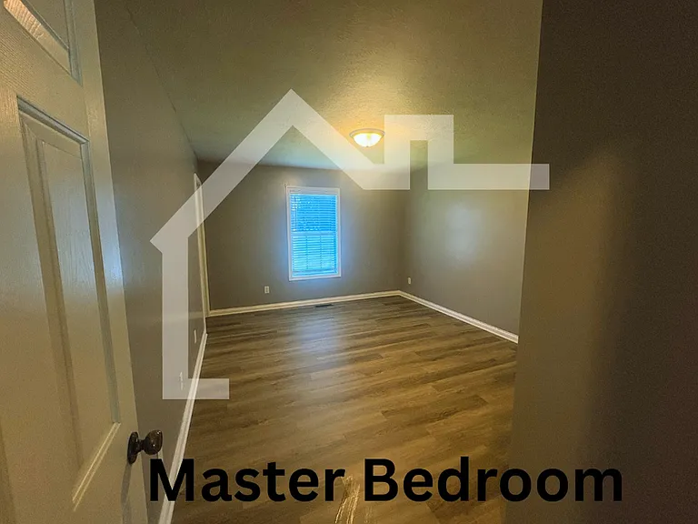 4709 Rathbone Dr — Photo 10
