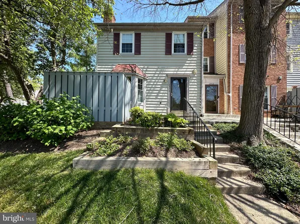 2950 Schubert Dr #25, Silver Spring, MD 20904