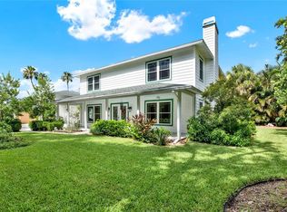 430 Wildwood Way, Belleair, FL 33756