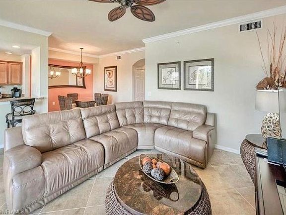 5th image of 9723 Acqua Ct Unit 322