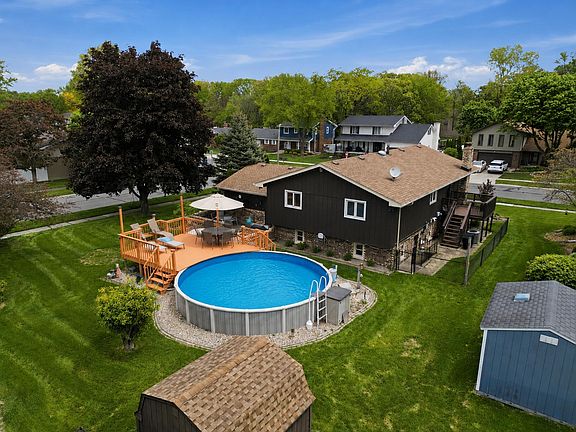 2nd image of 2232 Normandy Rd