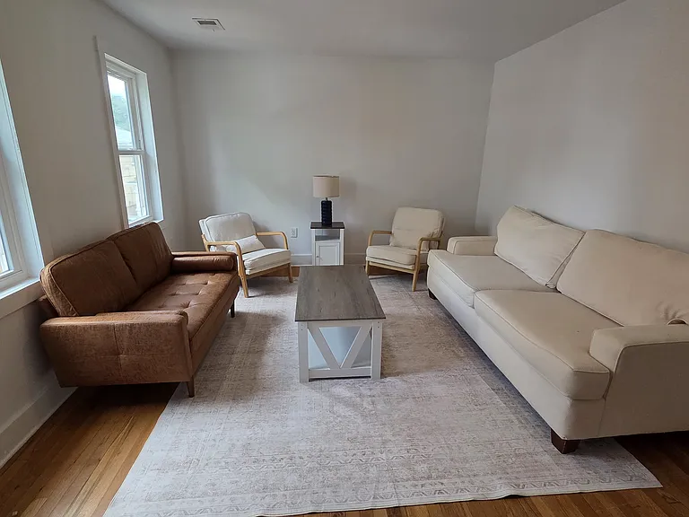 319 Gray Ave #A — Photo 8