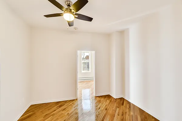 Rented by Oxford Property Group | media 8