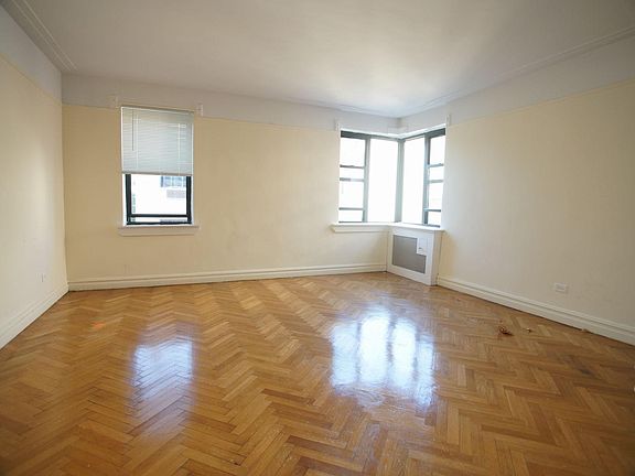 4th image of 529 E 235th St APT 6G