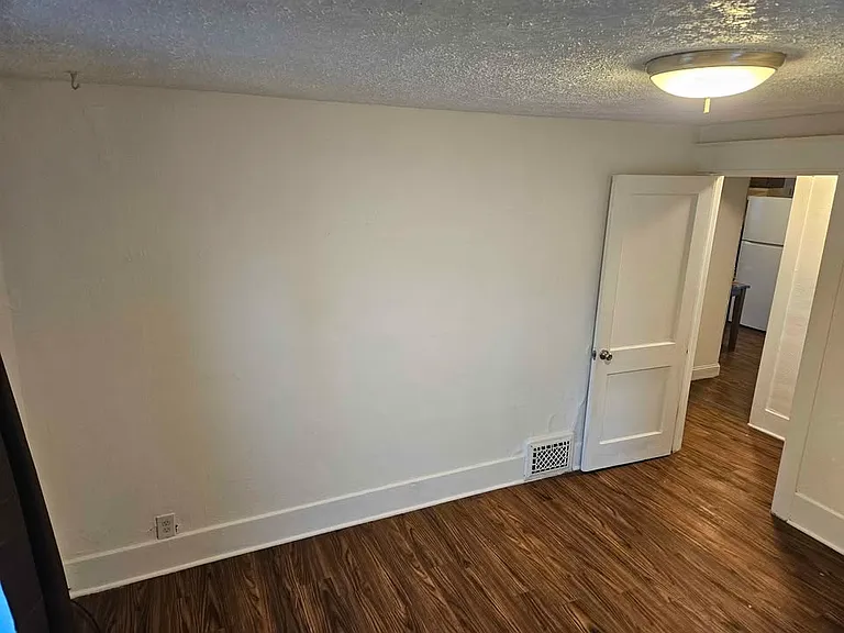412 W Saginaw St #3 — Photo 17