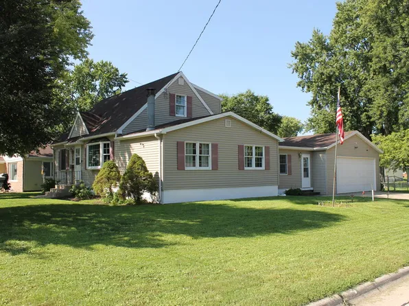 1014 Cooper Dr, Fort Dodge, IA 50501