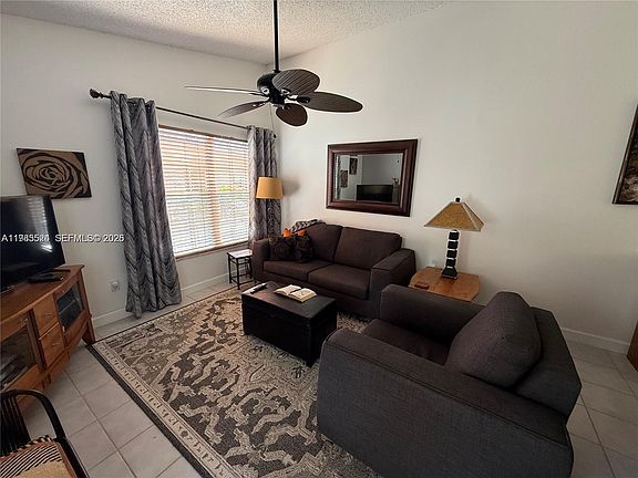 4th image of 609 Waterside Dr #609
