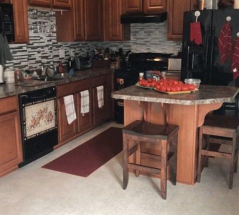 5th image of 408 Larose Dr #408