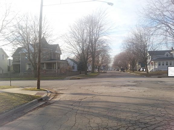 5th image of 336 Westminster St