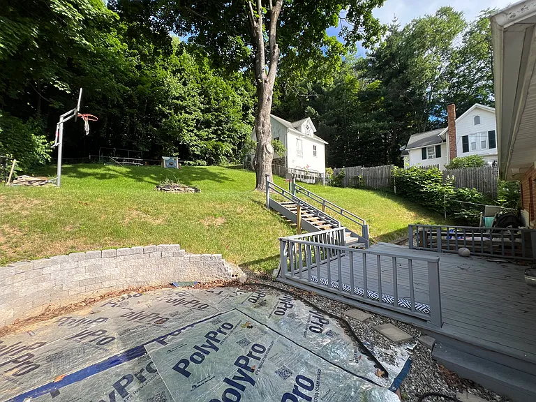 77 Grove St — Photo 34