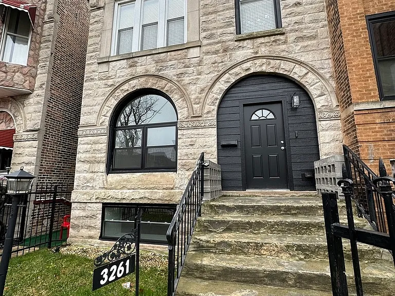 3261 W Fulton Blvd #G — Photo 2
