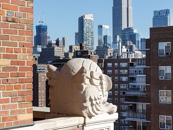 5th image of 405 W 23rd St Penthouse A