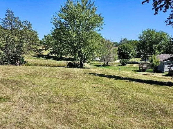 Out Wellman Lot A, Washington, IA 52353