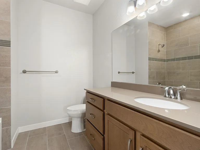 938 Schlagel St #6 — Photo 10