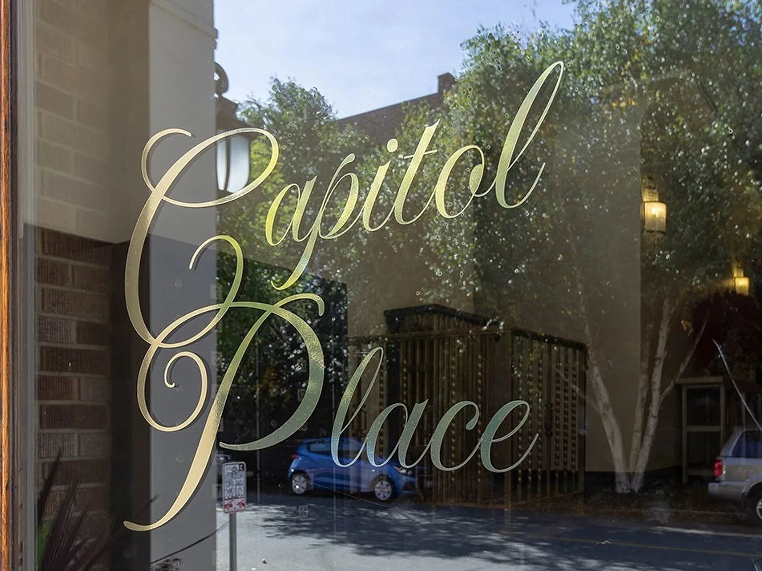 Capitol Place Apartments — Photo 2