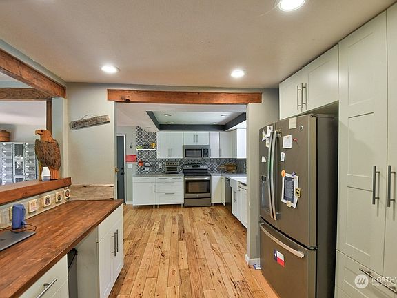 5th image of 6031 Old Olympic Highway SW