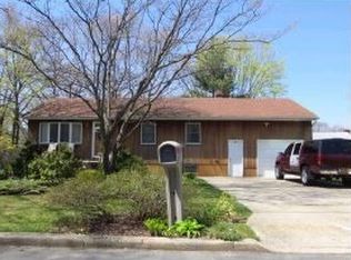 30 Jefferson St, Nesconset, NY 11767