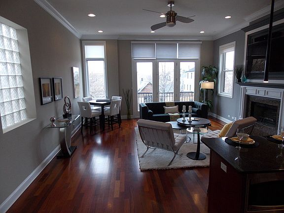 2nd image of 2229 N Leavitt St #3