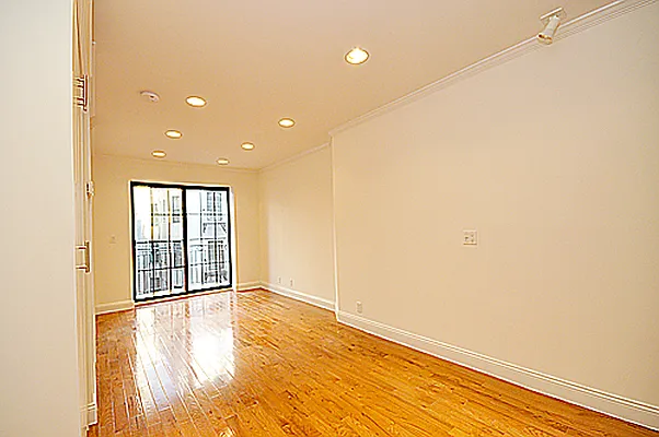 Rented by Vision Group | media 8