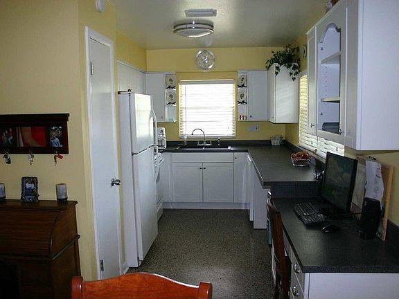 4th image of 3623 W Grady St