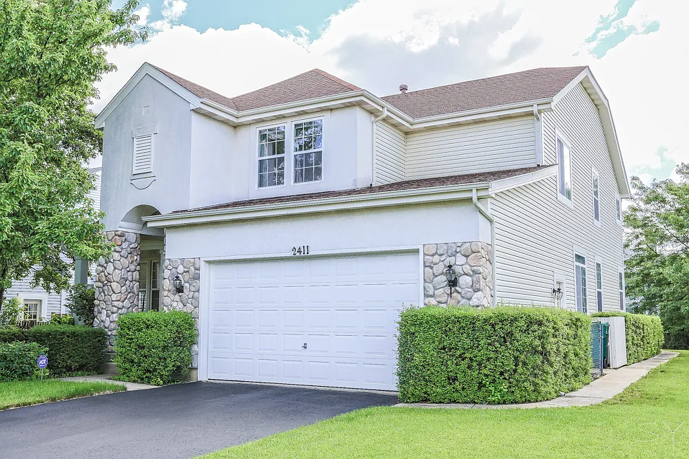2411 Apple Hill Ln photo 1