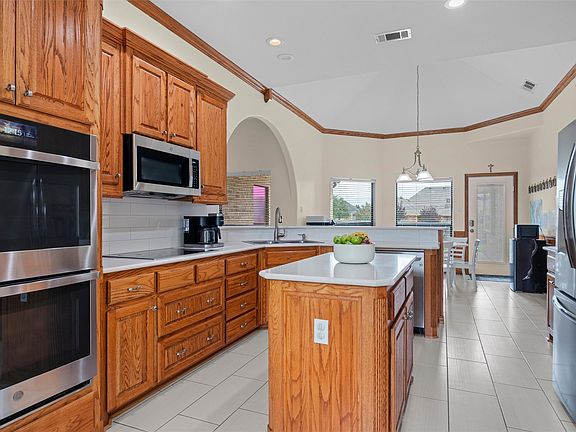 3rd image of 7241 Colwell Dr