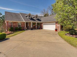 8 Frekleton Ln, Bella Vista, AR 72714