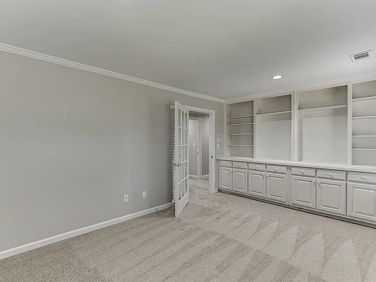 9345 Riverclub Pkwy — Photo 35