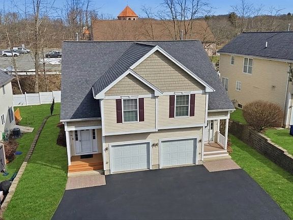 3rd image of 24 Farrwood Pl Unit 24