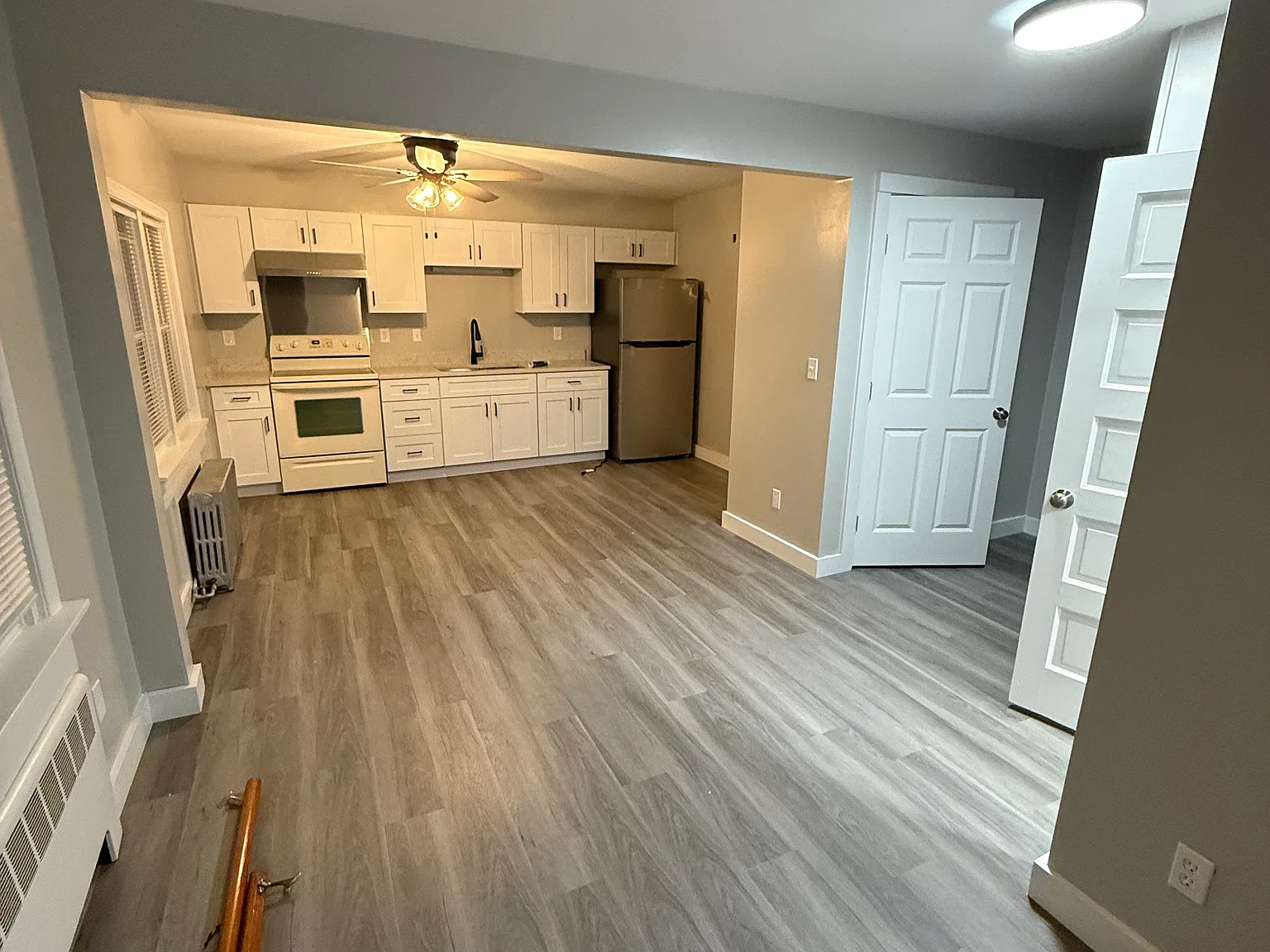 16 Potter Ave — Photo 1