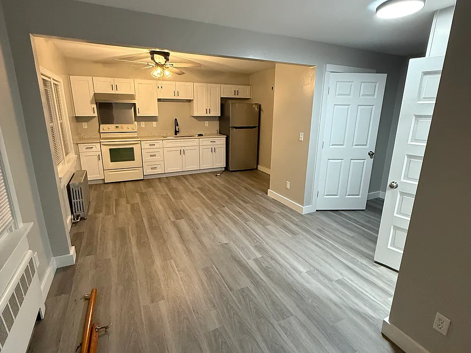 16 Potter Ave #2