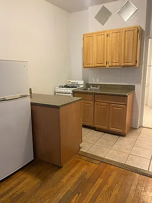 Rented by Paley Management | media 10