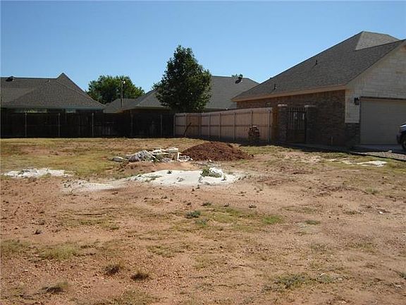 4th image of 4917 Durham Cir