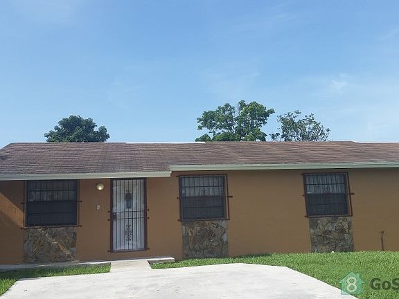 5th image of 689 NW 2nd St
