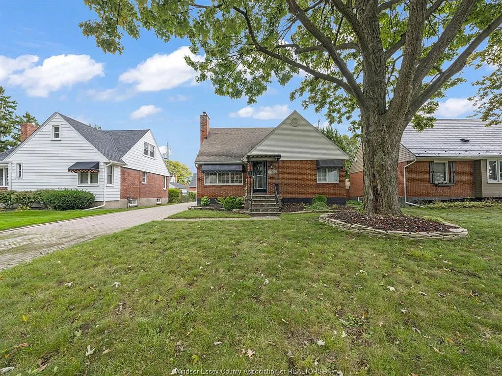 3 bed, $2,650 — Photo 1